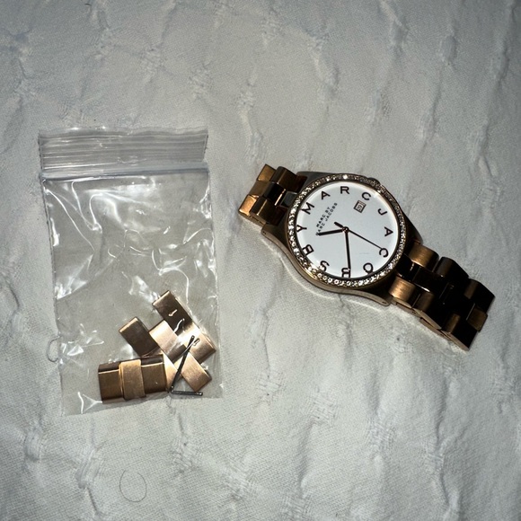 Rose gold Marc Jacobs watch - Picture 4 of 5